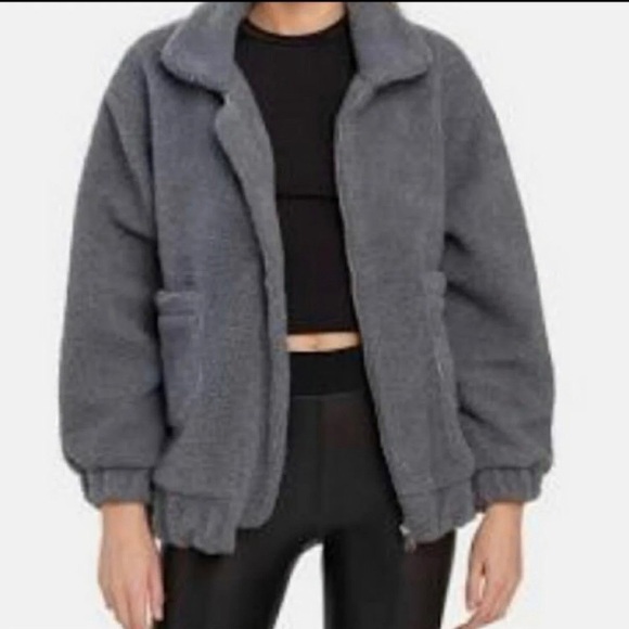 Onzie Jackets & Blazers - NWT ONZIE GRAY TEDDY SHERPA ZIP UP JACKET